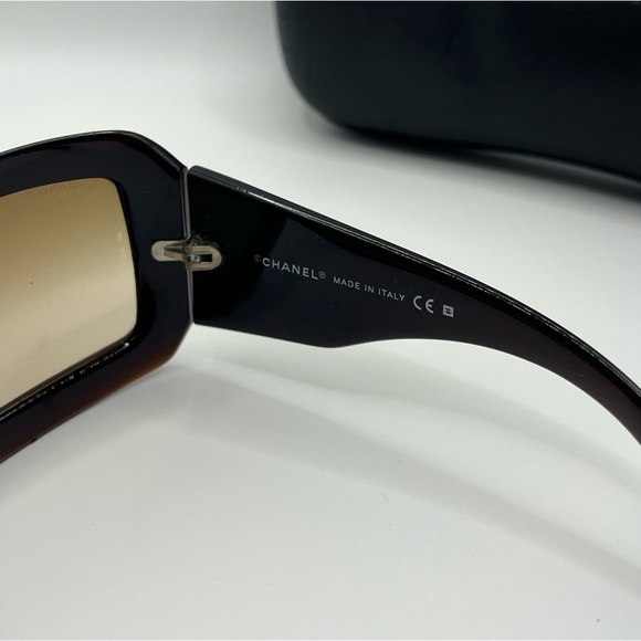 MOTHER OF PEARL CHANEL SUNGLASSES - Picture 6 of 8